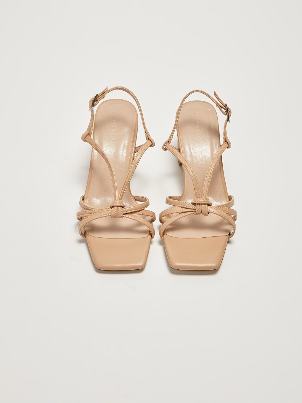 Bej Deri Görünümlü Topuklu Kadın Sandalet-5