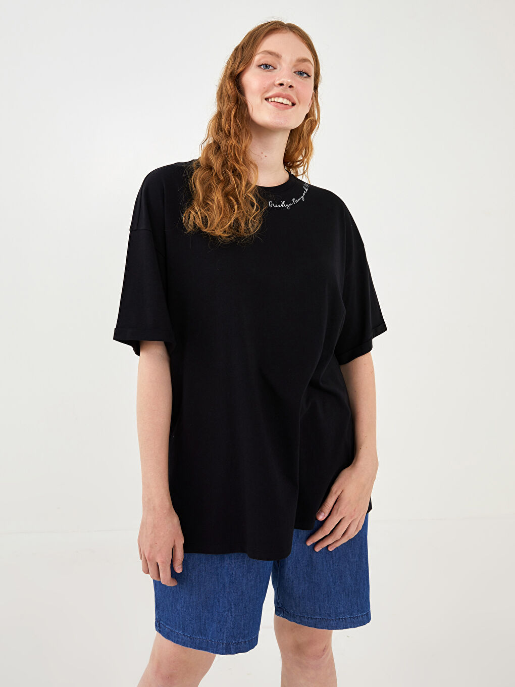 Siyah Büyük Beden Bisiklet Yaka Baskılı Kısa Kollu Pamuklu Kadın Tişört-3