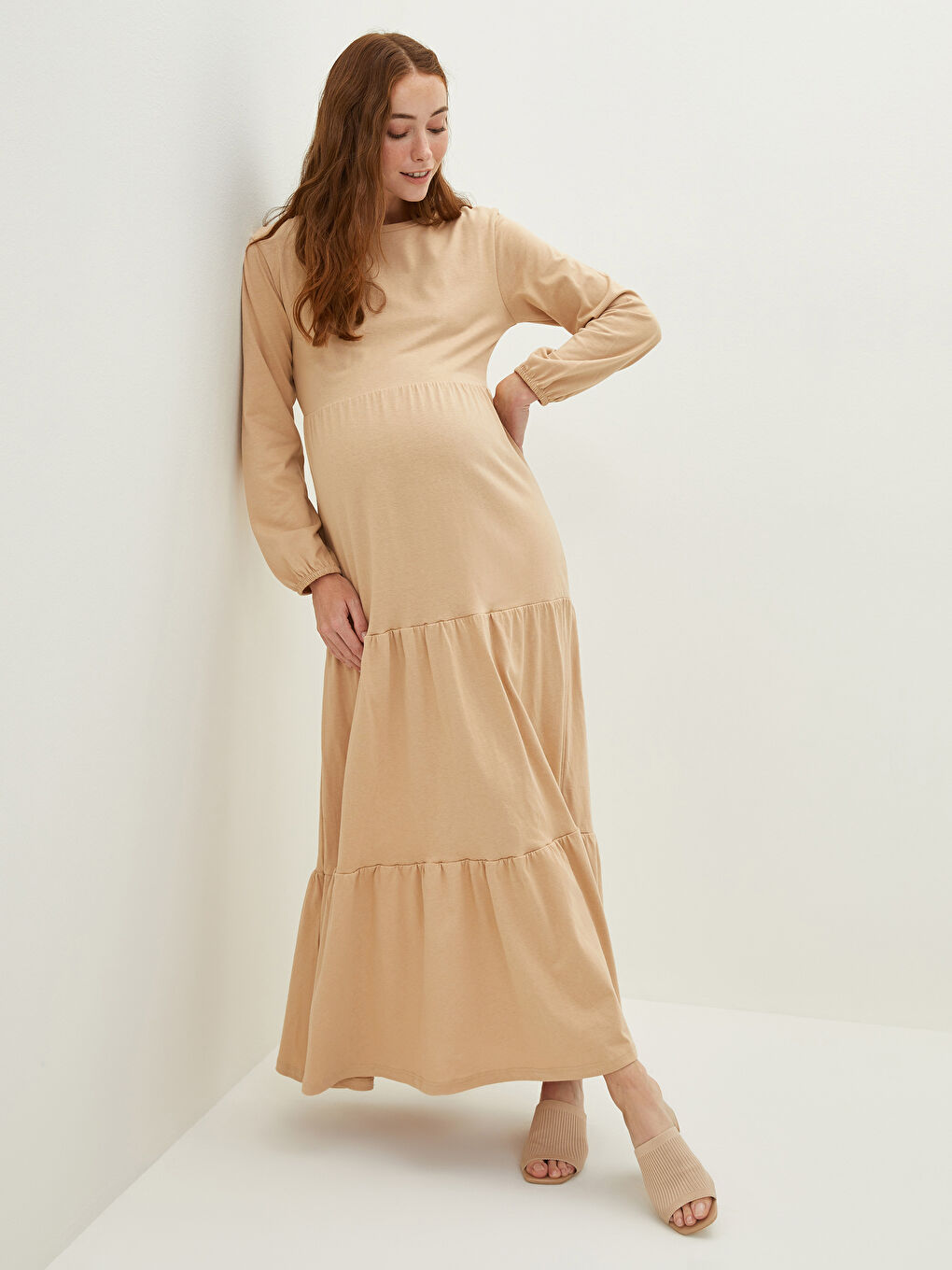 فستان حمل قطني طويل كم طويل بقصة A وخط مستقيم برقبة دائرية