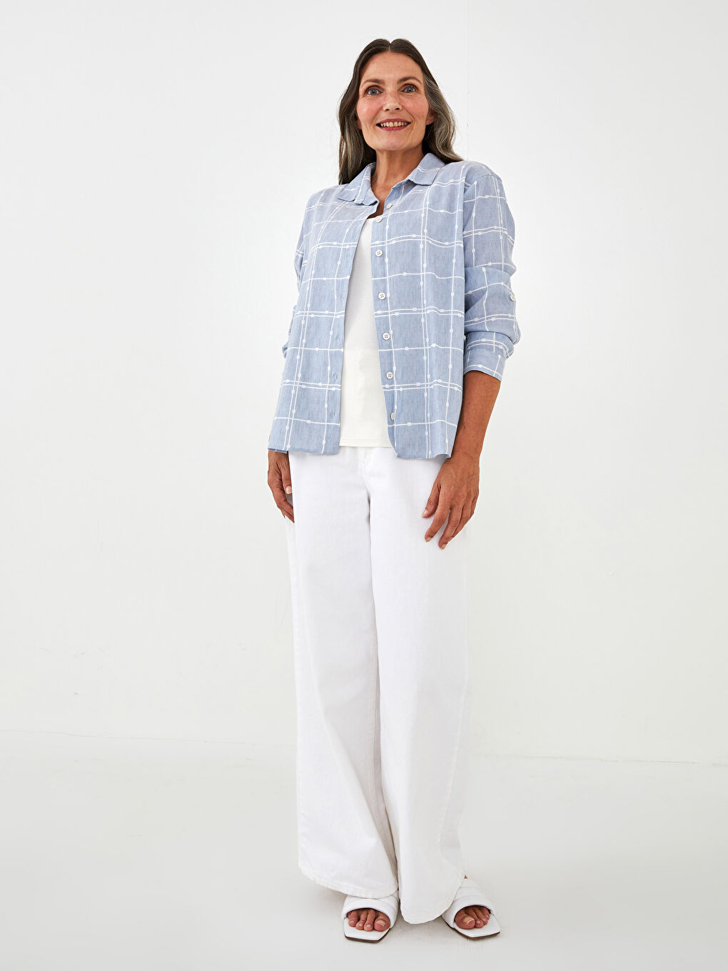 Mavi Önden Düğme Kapamalı Kareli Uzun Kollu Kadın Gömlek-4