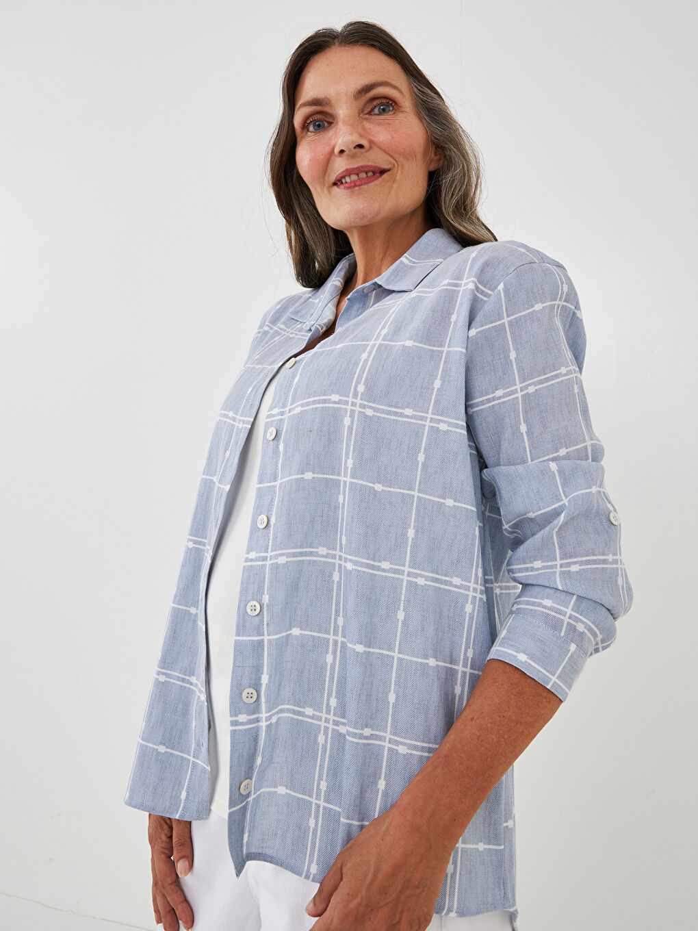 Mavi Önden Düğme Kapamalı Kareli Uzun Kollu Kadın Gömlek-1