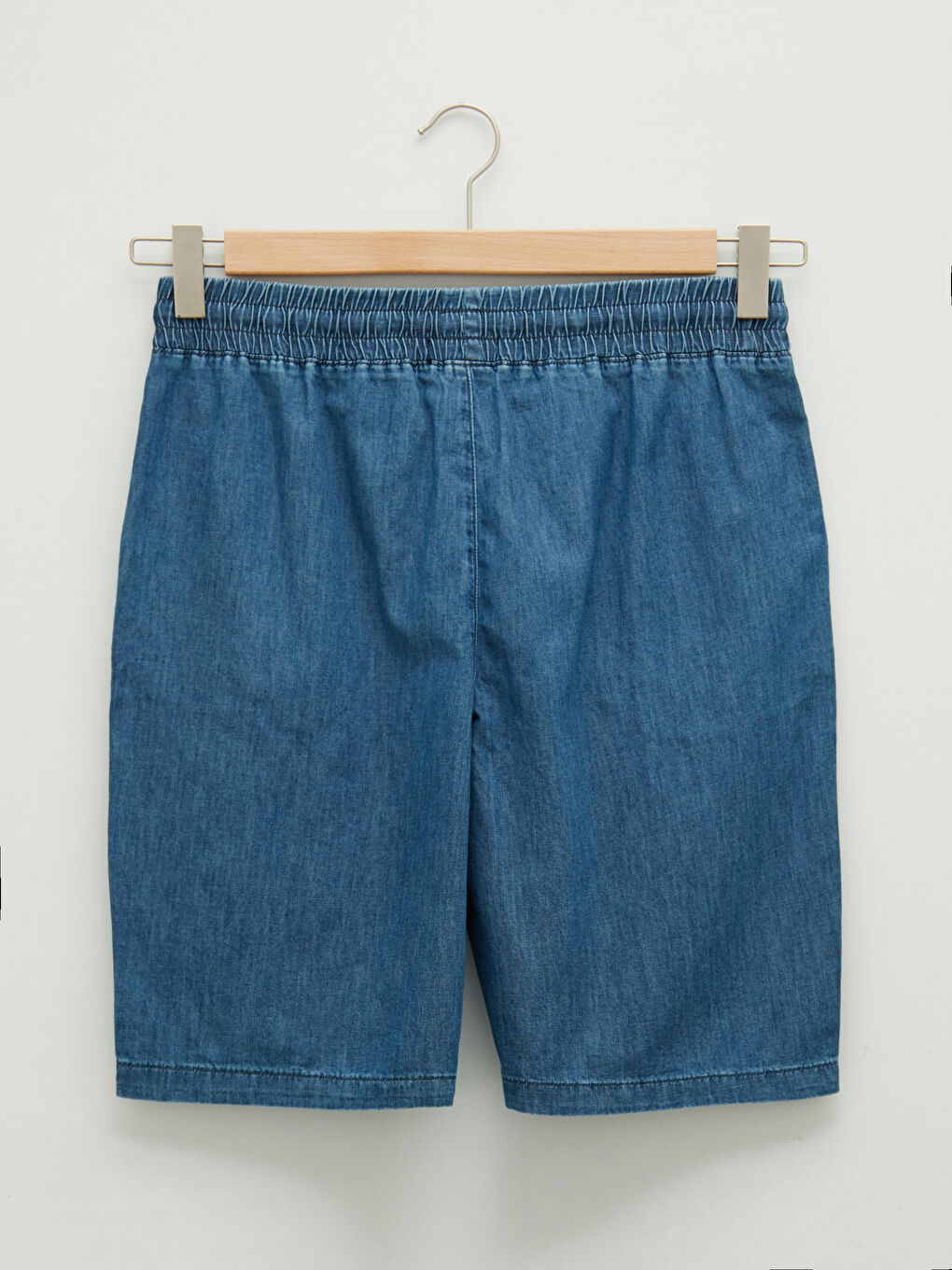 شورت جينز روديو بوسط مطاطي مقاس كبير مستقيم بتفاصيل جيوب للنساء-11