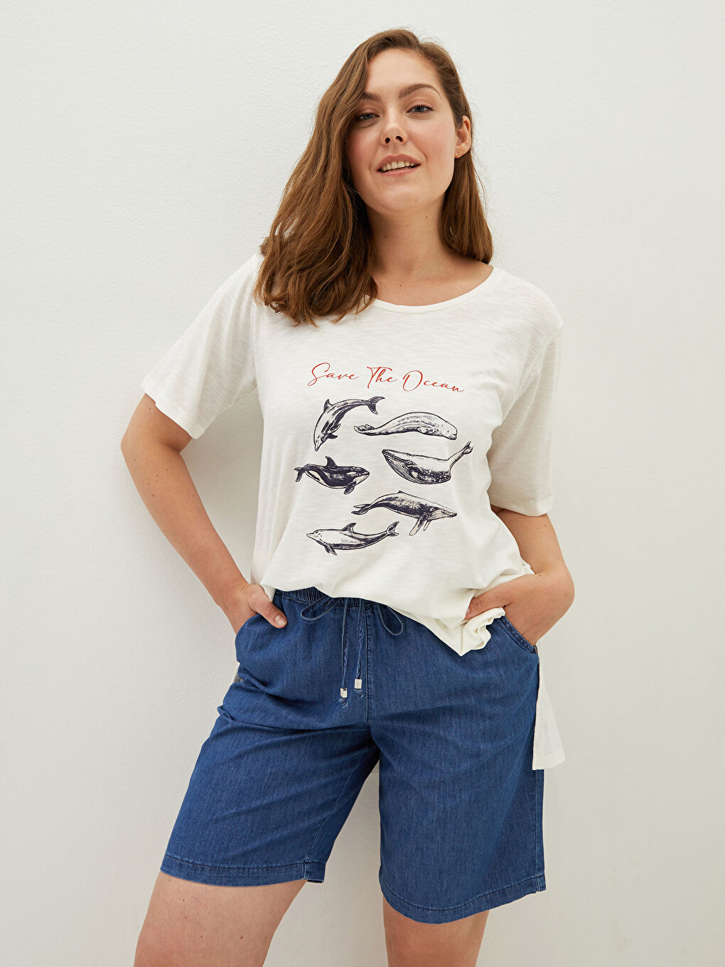 شورت جينز روديو بوسط مطاطي مقاس كبير مستقيم بتفاصيل جيوب للنساء-5