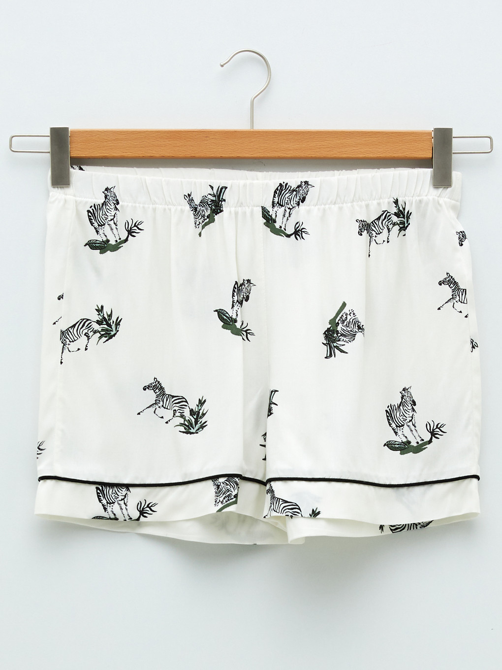 Ekru Gömlek Yaka Desenli Kısa Kollu Viskon Kadın Şortlu Pijama Takımı-7
