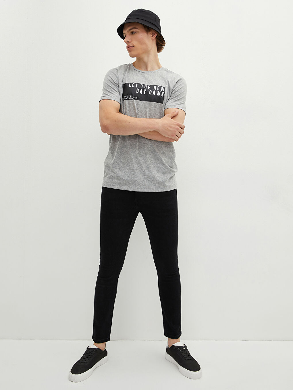 Gri Bisiklet Yaka Kısa Kollu Baskılı Penye Erkek Tişört-2