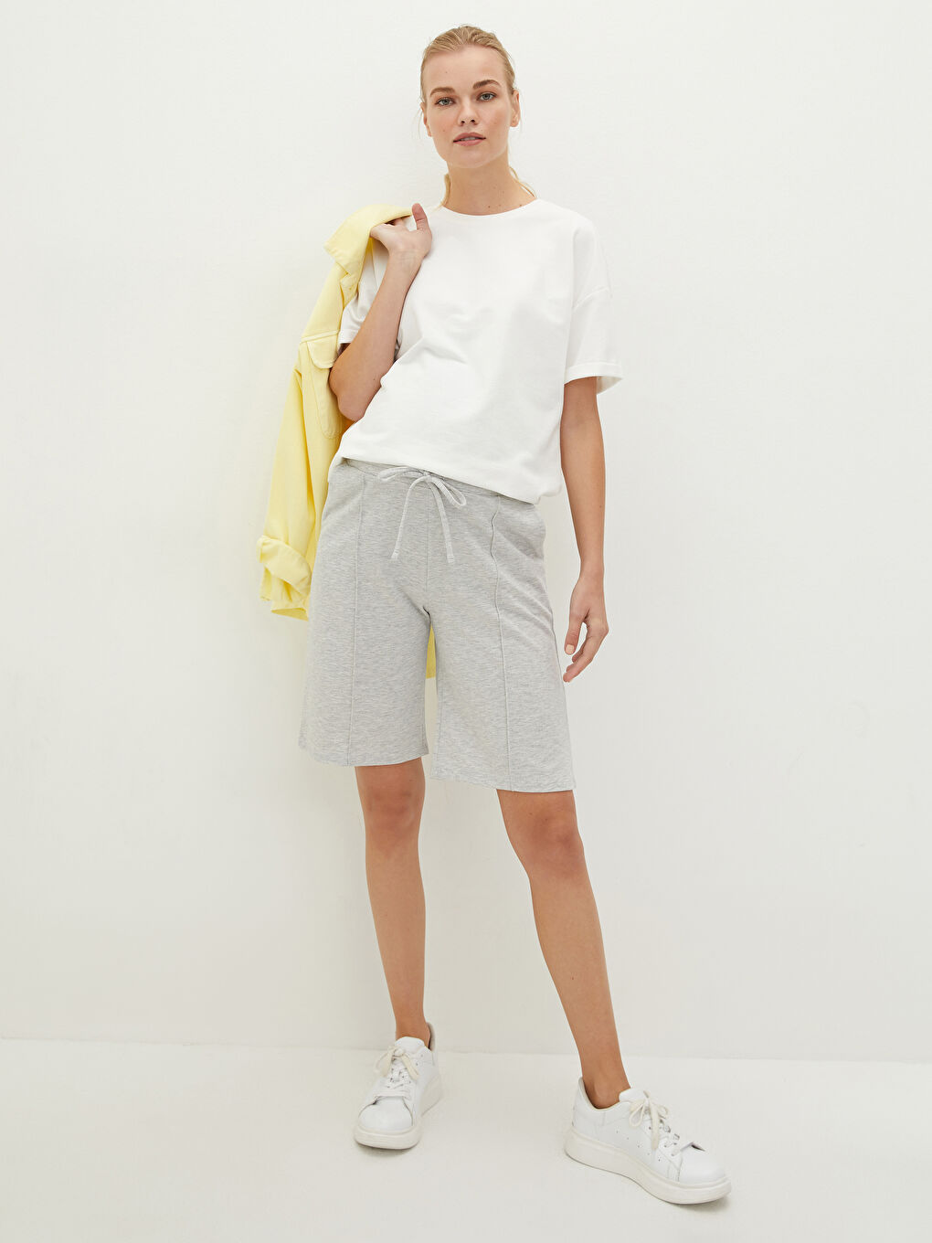 Žena SIVA Kratke hlače-2