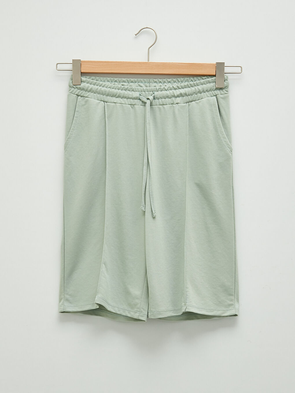 Short Maternité Détail Poches Droites Taille Élastiquée-4