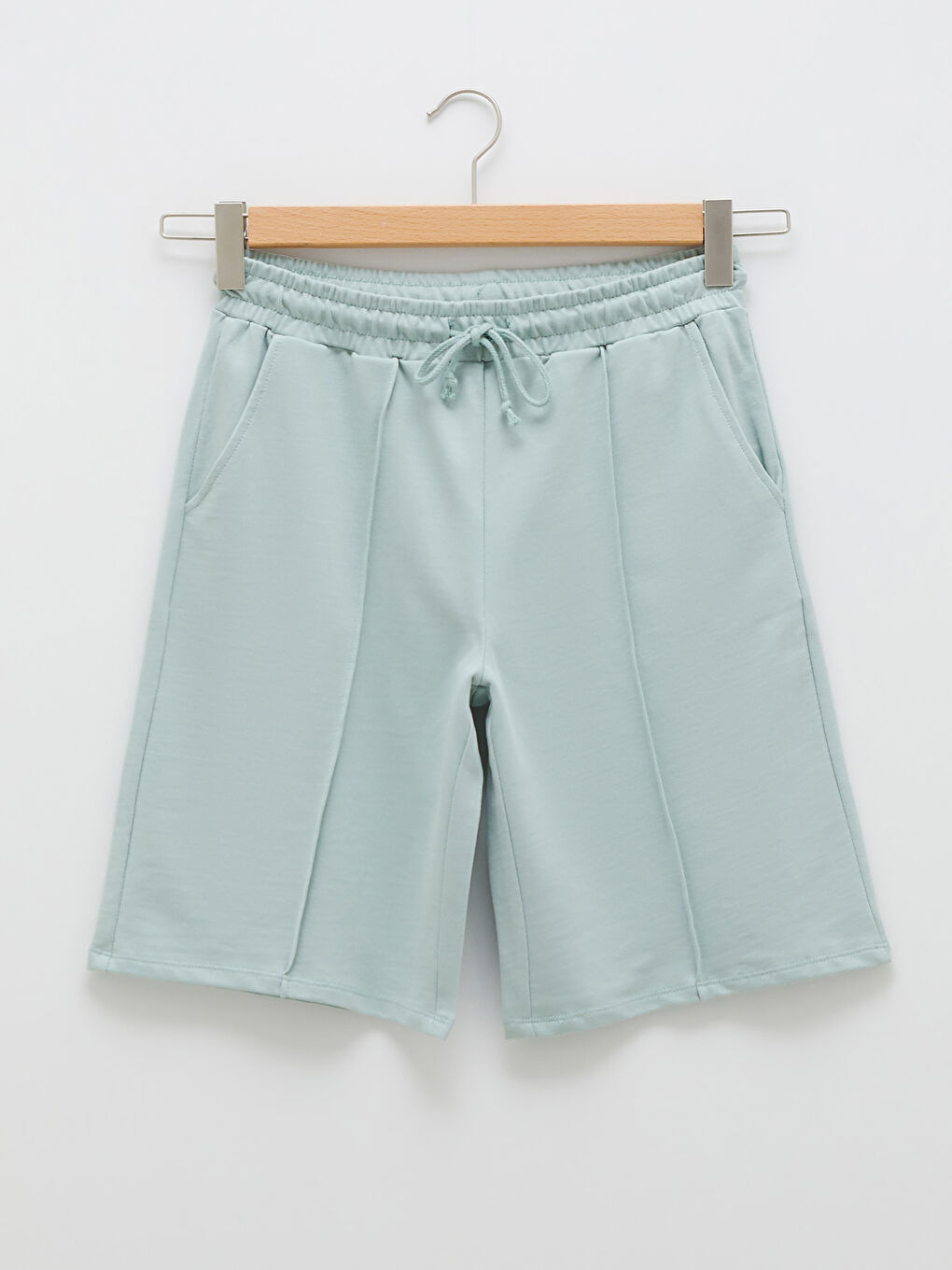 Elastic Waist Straight Pocket Detailed Maternity Shorts-5