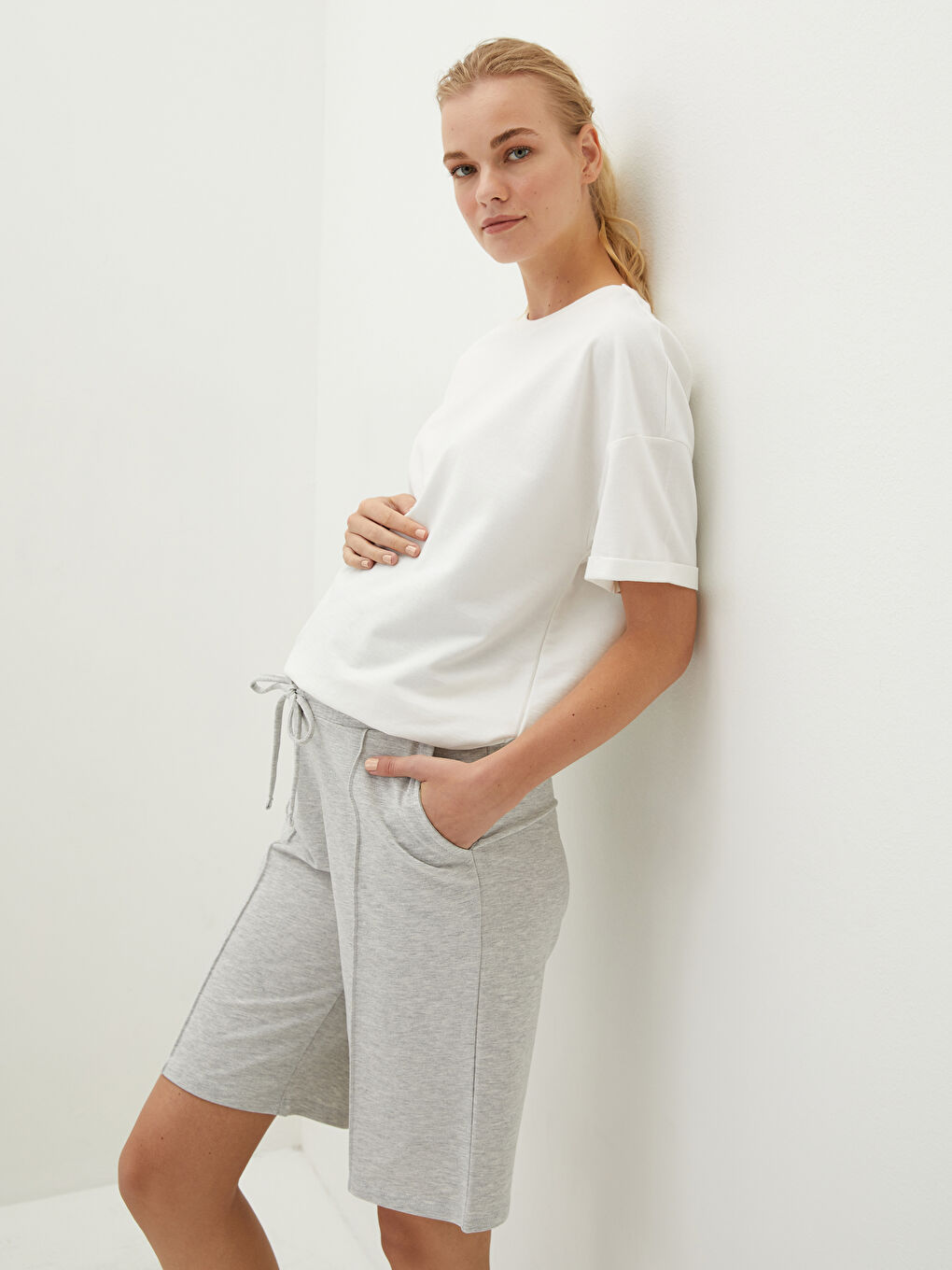 Žena SIVA Kratke hlače-1