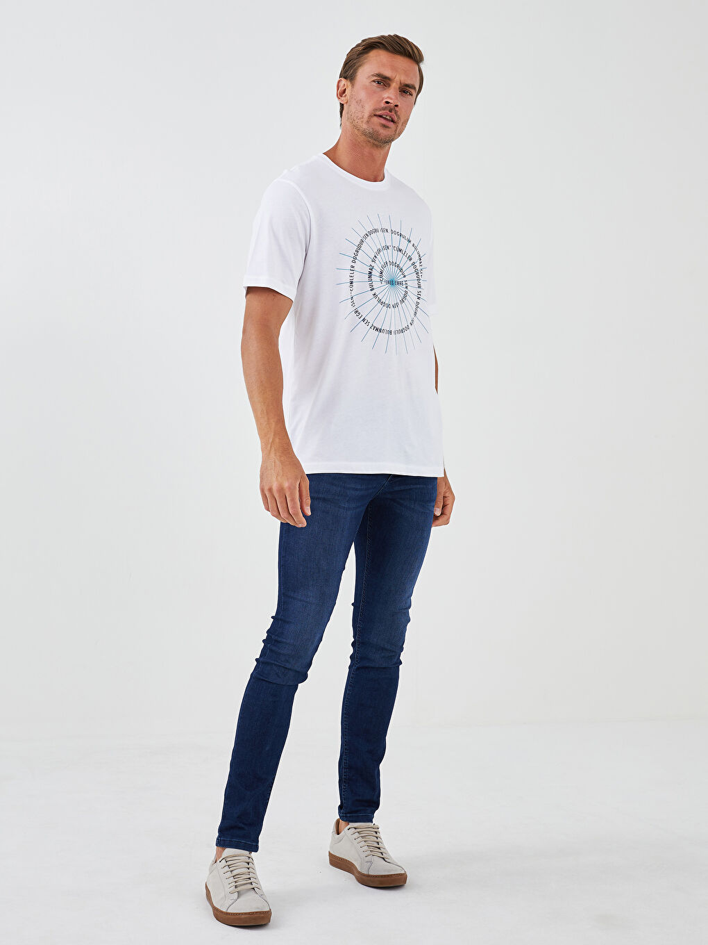 Beyaz Bisiklet Yaka Kısa Kollu Yunus Emre Söz Baskılı Penye Erkek Tişört-3