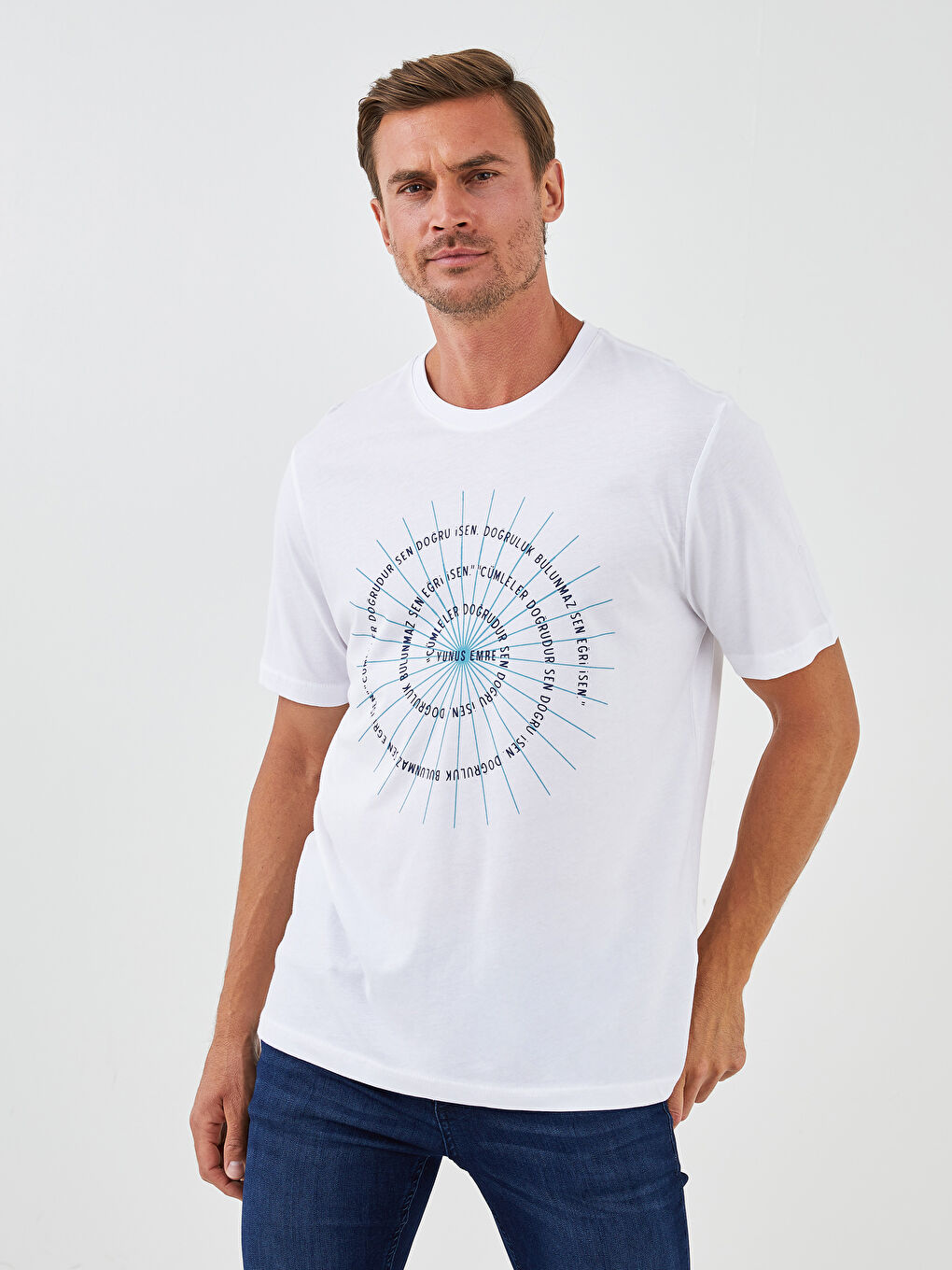 Beyaz Bisiklet Yaka Kısa Kollu Yunus Emre Söz Baskılı Penye Erkek Tişört-1