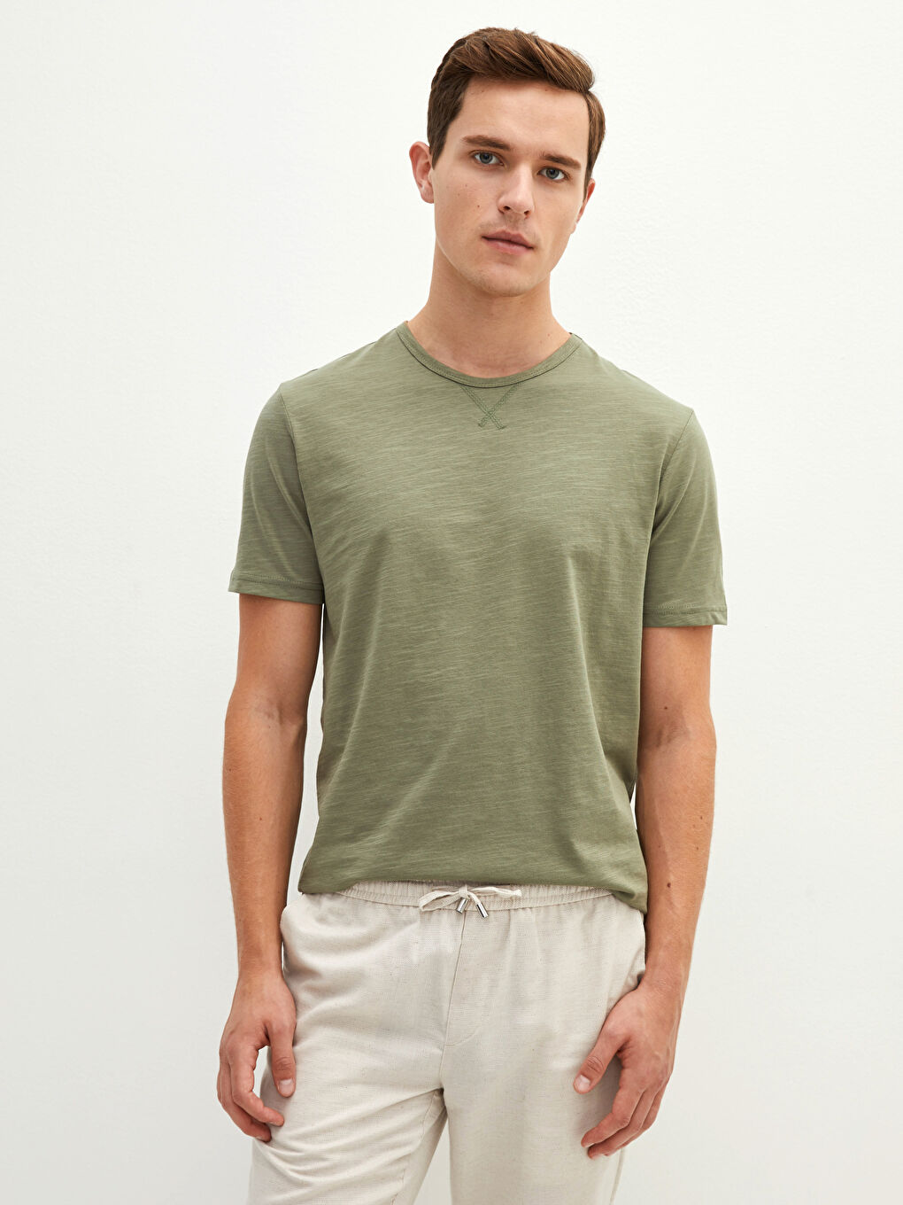 Haki Bisiklet Yaka Kısa Kollu Basic Penye Erkek Tişört-3