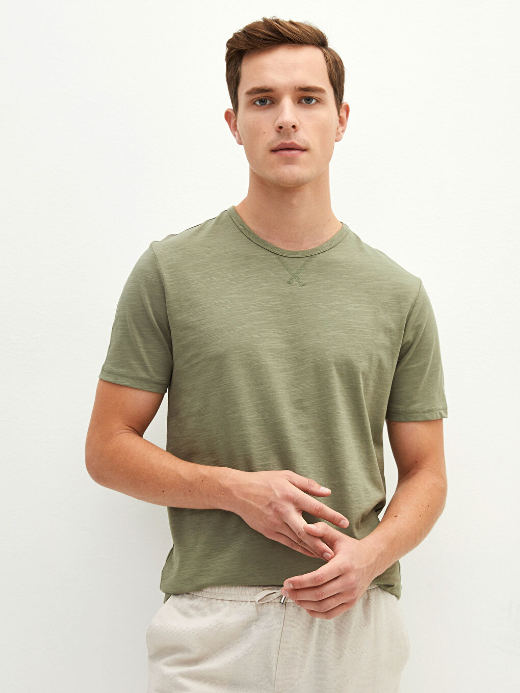 Haki Bisiklet Yaka Kısa Kollu Basic Penye Erkek Tişört-1