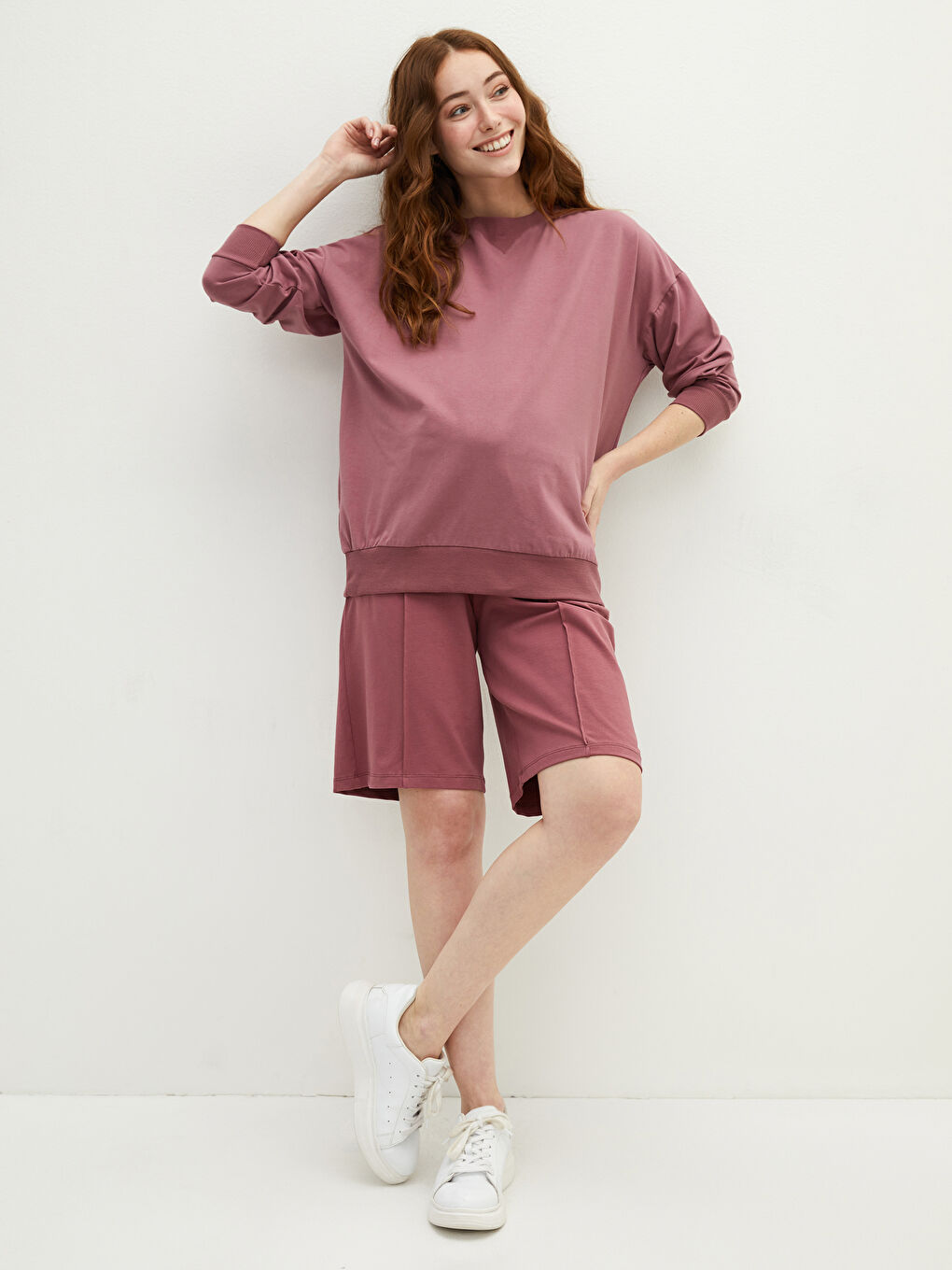 Elastic Waist Straight Pocket Detailed Maternity Shorts