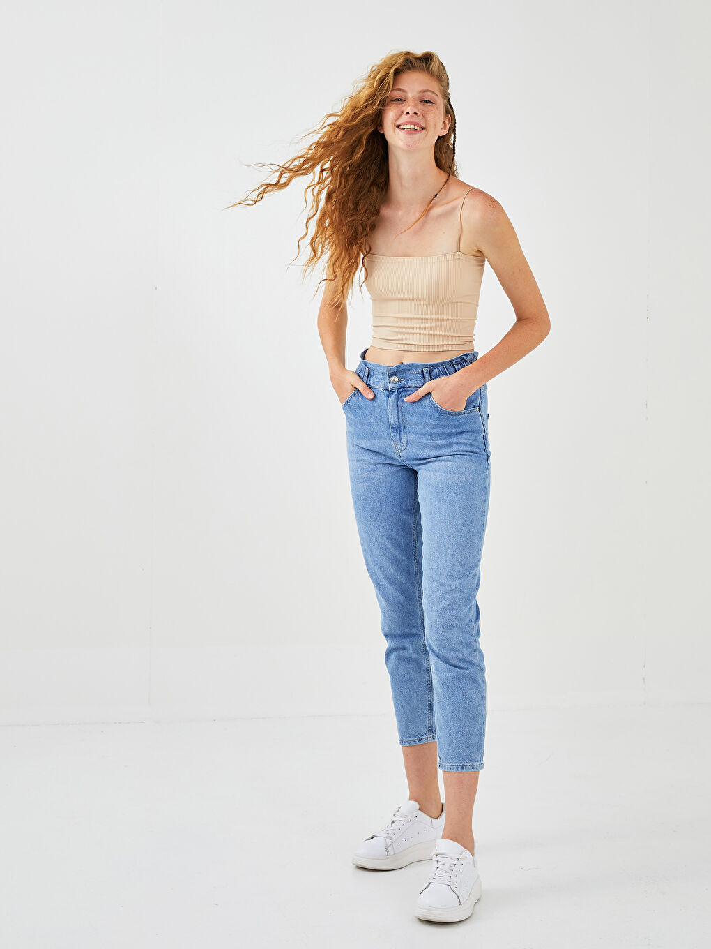 Bej x Aleyna Kalaycıoğlu Kadın Crop - İp Askılı Düz-4