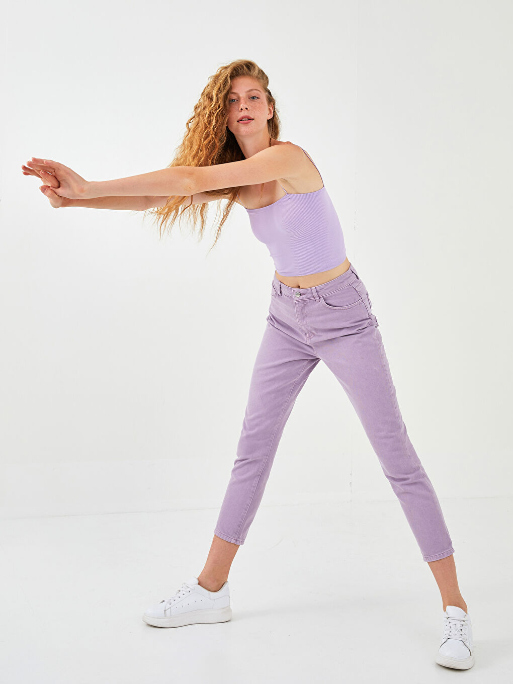 Ženski Uski Top sa Tankim Kaiševima-4