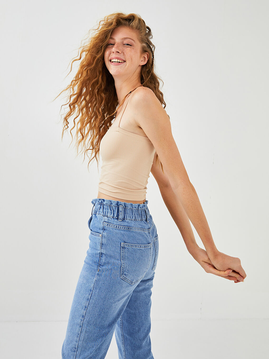 Bej x Aleyna Kalaycıoğlu Kadın Crop - İp Askılı Düz