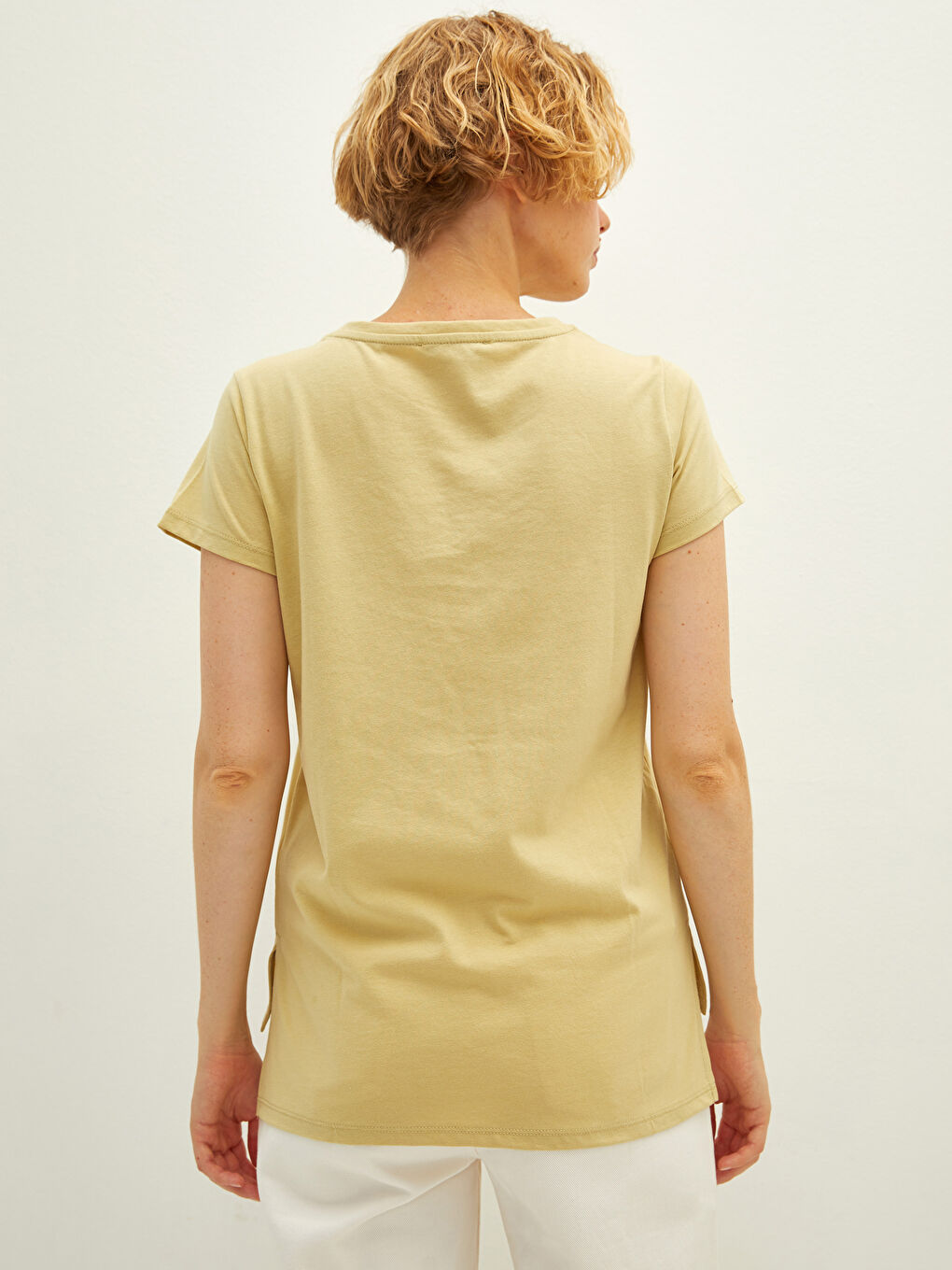 Haki Bisiklet Yaka Pul Payet Baskılı Kısa Kollu Kadın Tişört-4