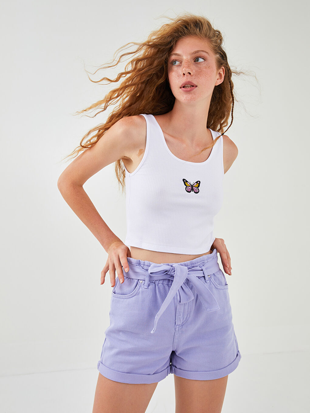 Mom Fit Women's Pocket Detailed Jean Shorts With Waist Belt-2