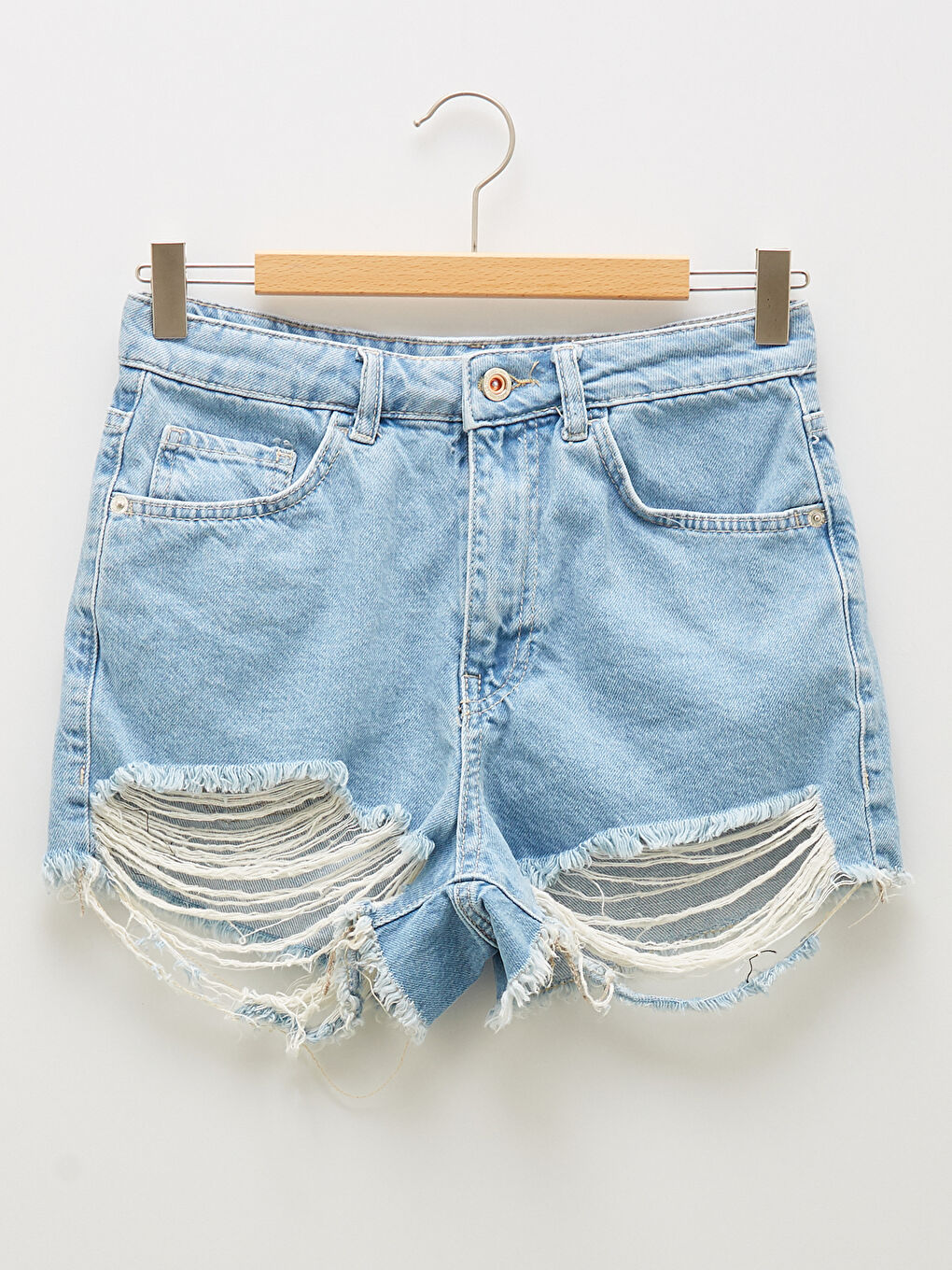 İndigo Yüksek Bel Mom Fit Cepli Yırtık Detaylı Kadın Rodeo Jean Şort-6