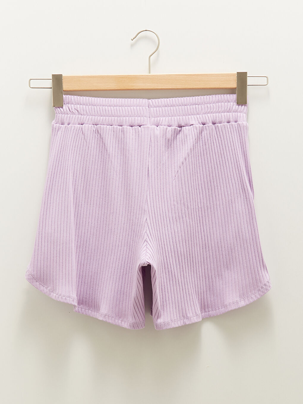 Lila Beli Lastikli Düz Cep Detaylı Kadın Bermuda Şort-1