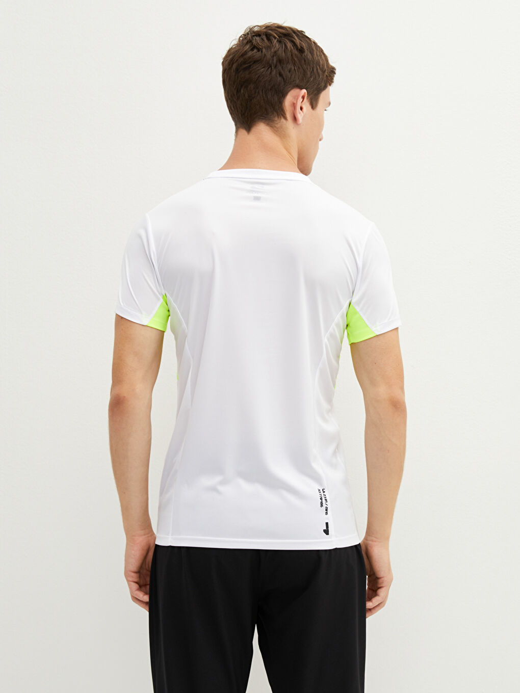 Beyaz Bisiklet Yaka Kısa Kollu Aktif Spor Erkek Tişört-3