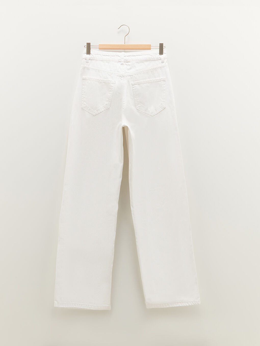 Beyaz Yüksek Bel Wideleg Yırtık Detaylı Kadın Rodeo Jean Pantolon-7