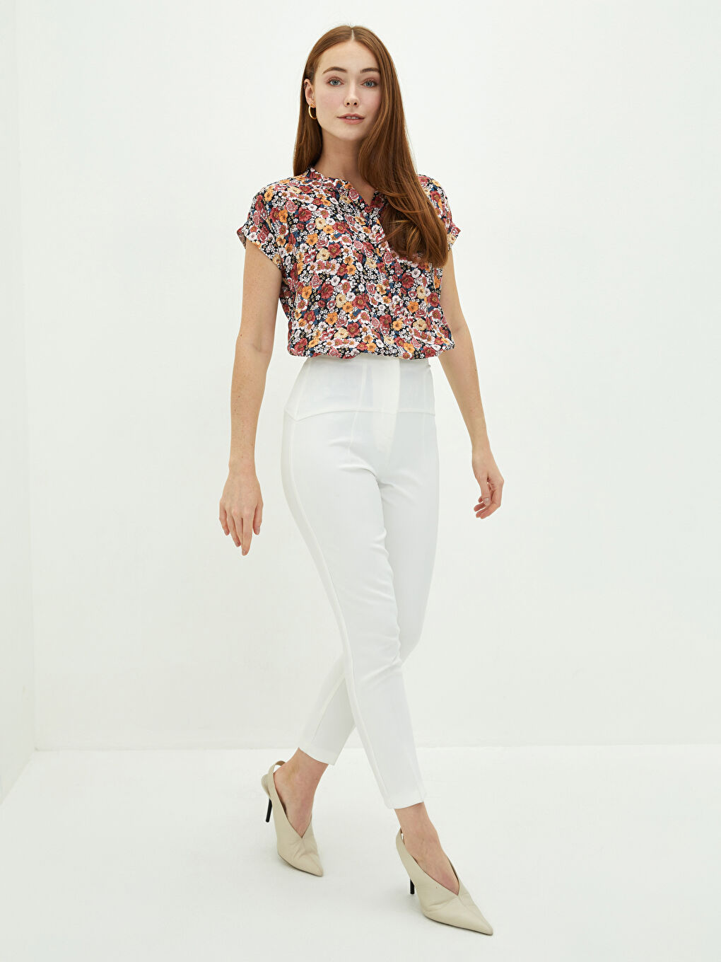 Turtleneck Floral Printed Short Sleeve Viscose Women's Blouse-2