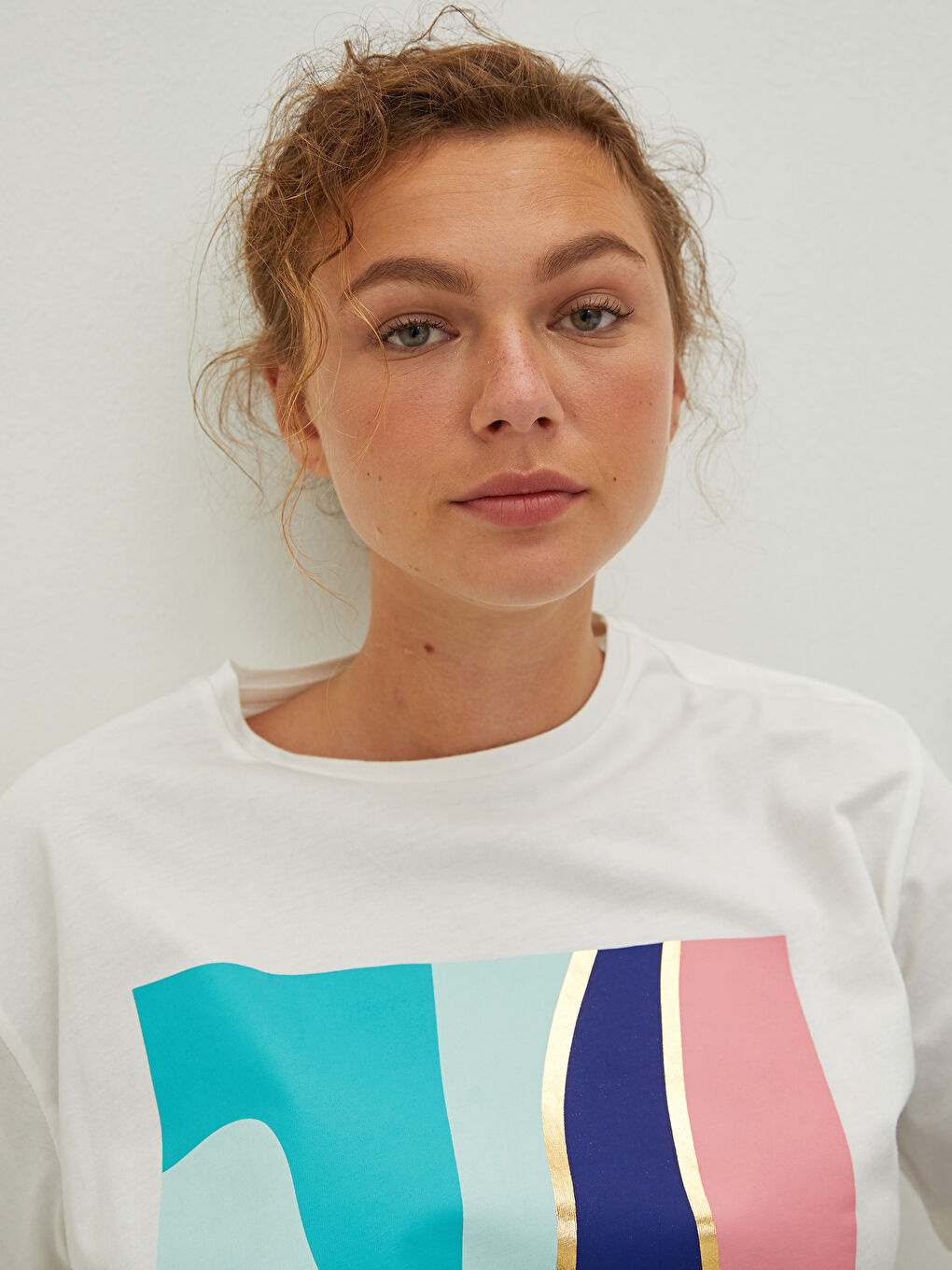 Beyaz Bisiklet Yaka Baskılı Kısa Kollu Pamuklu Kadın Tişört-2