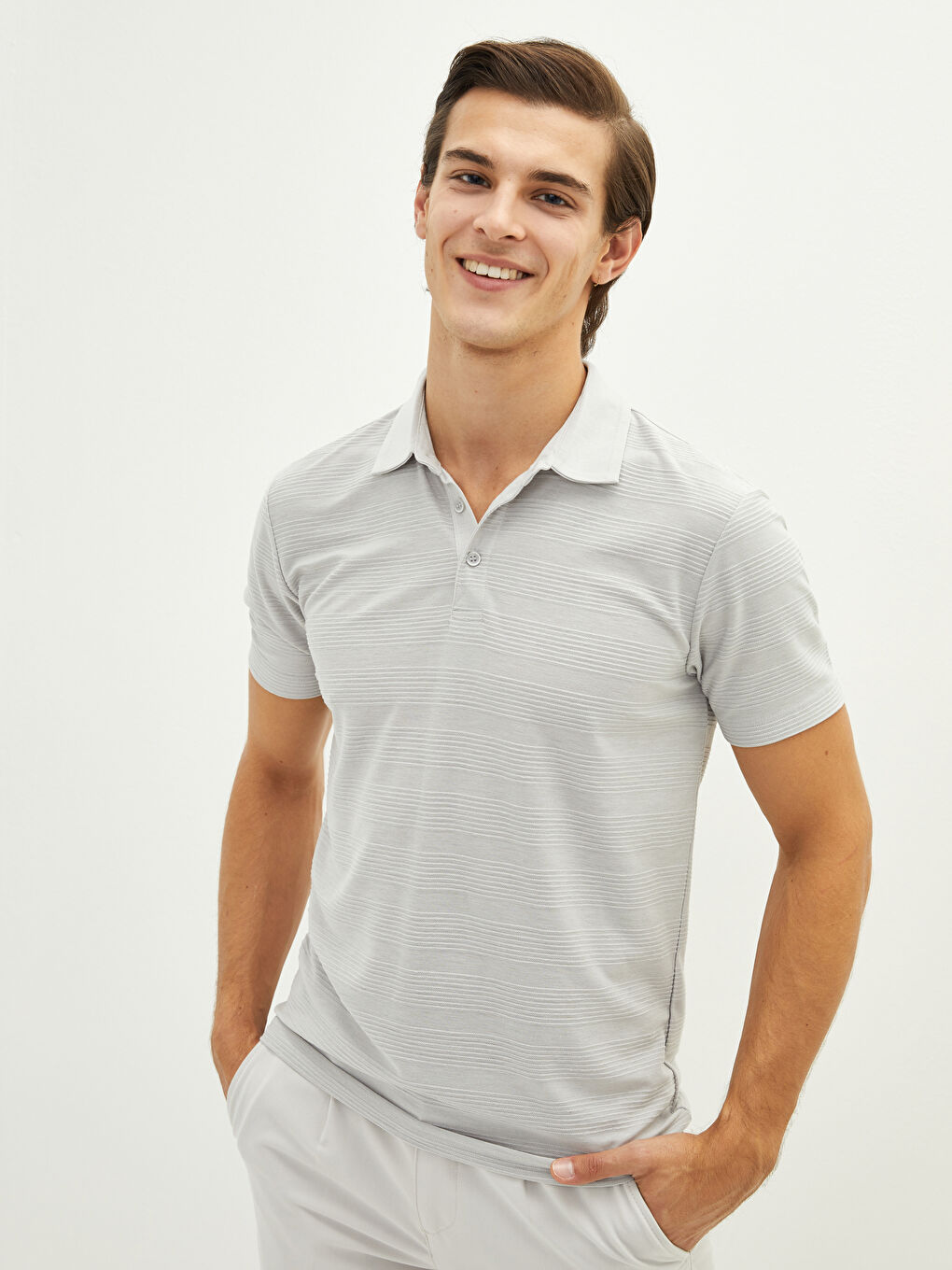 Gri Polo Yaka Kısa Kollu Erkek Tişört