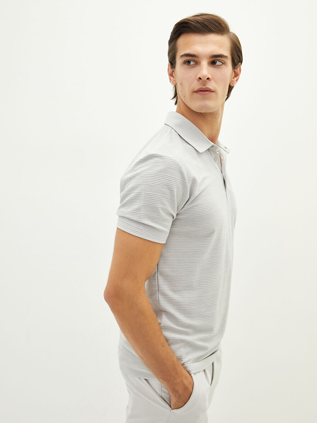 Gri Polo Yaka Kısa Kollu Erkek Tişört-1