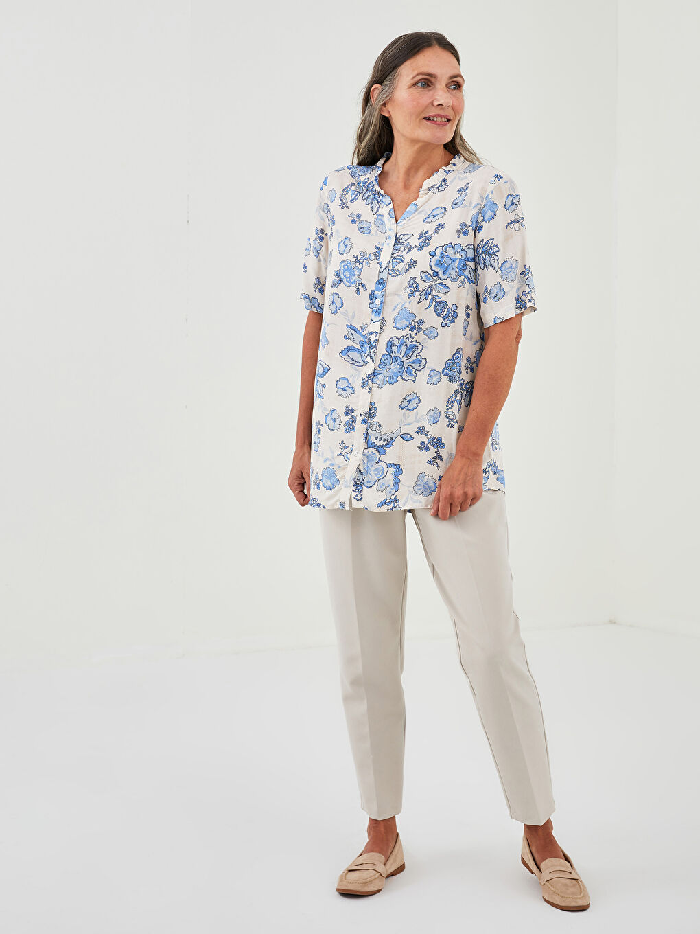 کراسی ژنانەی یەخە کیسەڵ گوڵدار قۆڵ کورت ڤیسکۆز-3