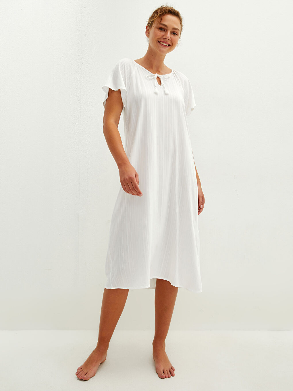 Ekru Bağlamalı Yaka Çizgili Kısa Kollu Kadın Gecelik