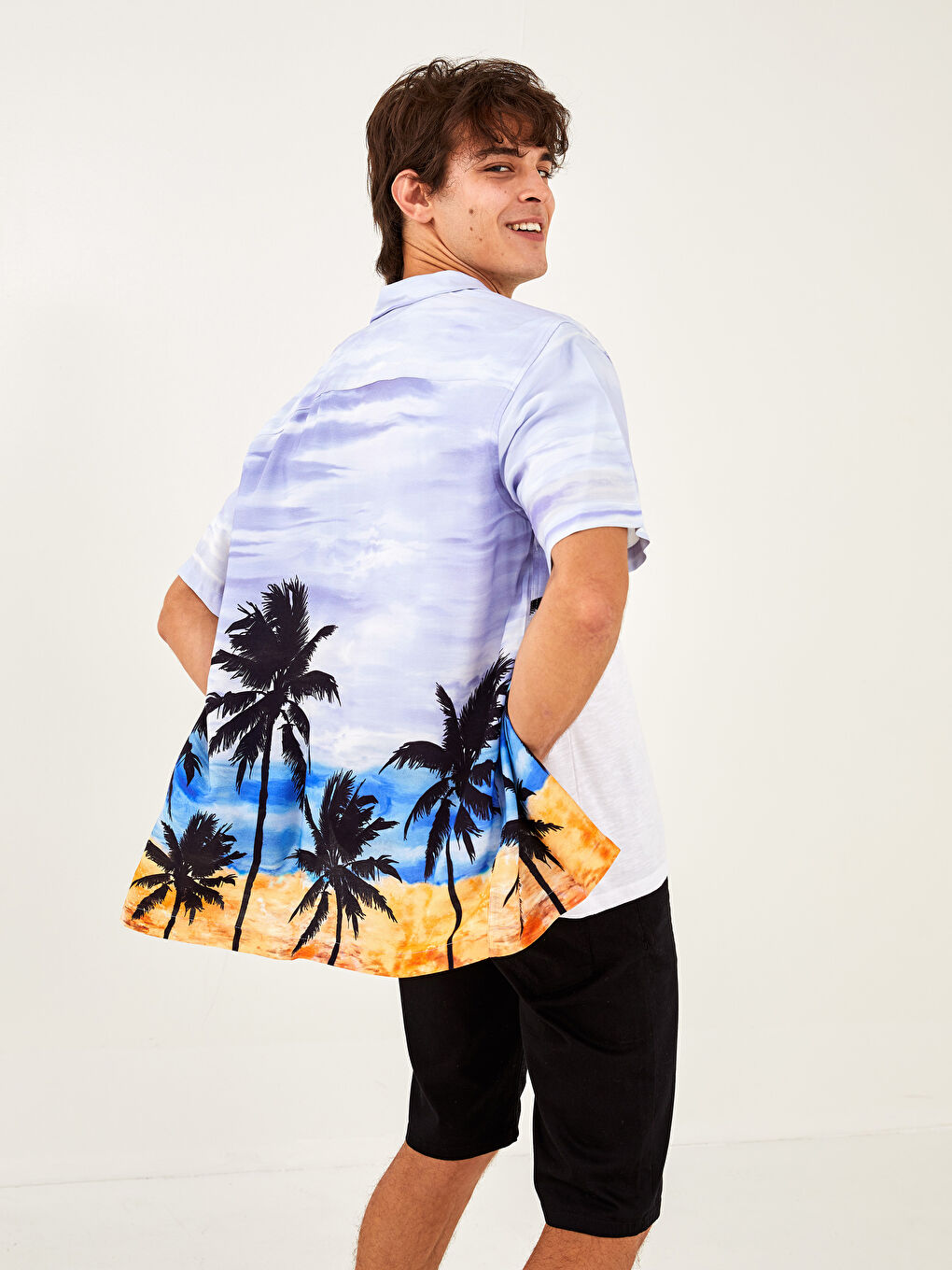 قميص فيسكوز مطبوع كم قصير عادي للرجال-3