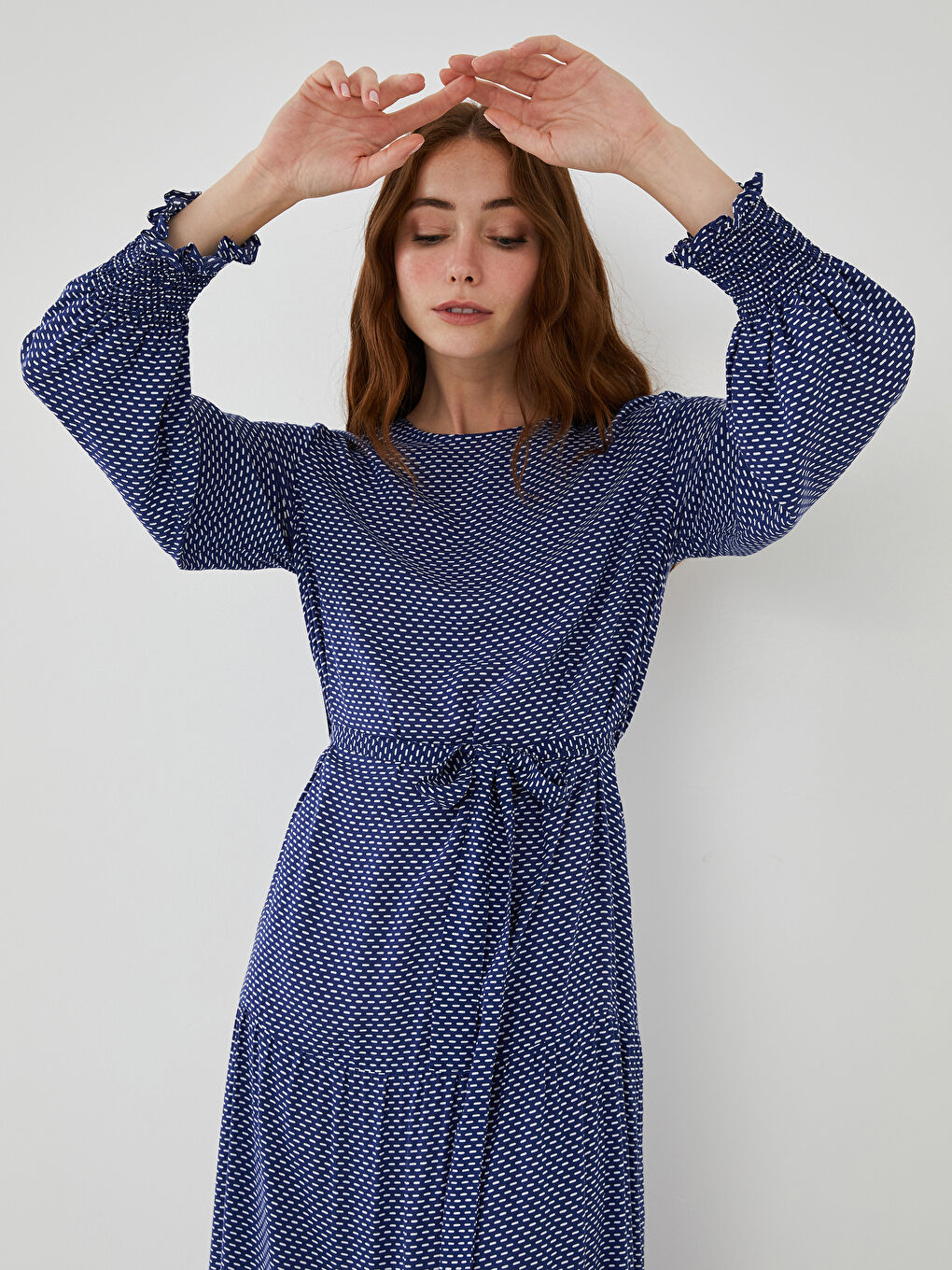 Mavi Bisiklet Yaka Desenli Uzun Kollu Beli Kemerli Viskon Kadın Elbise-3