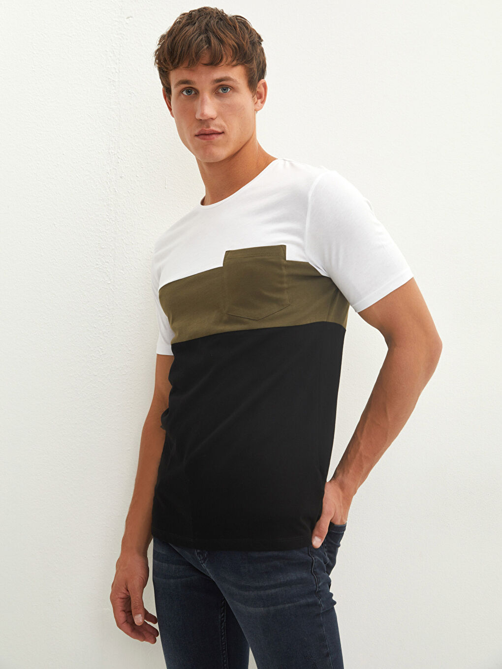 Футболка для чоловіків з коротким рукавом, круглим вирізом горловини, колор-блок, джерсі