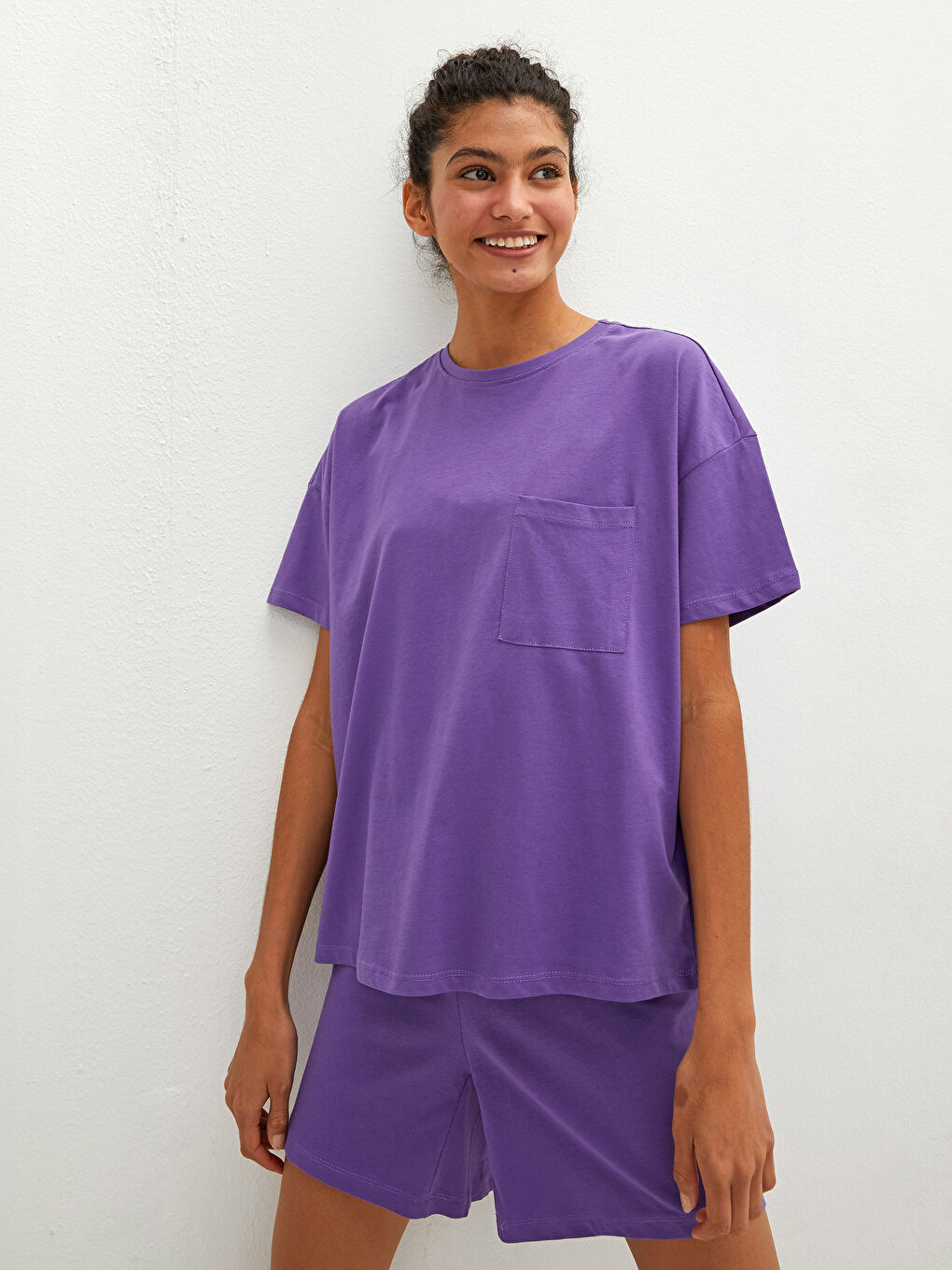 طقم بيجامة شورت قطن كم قصير ياقة دائرية سادة-1