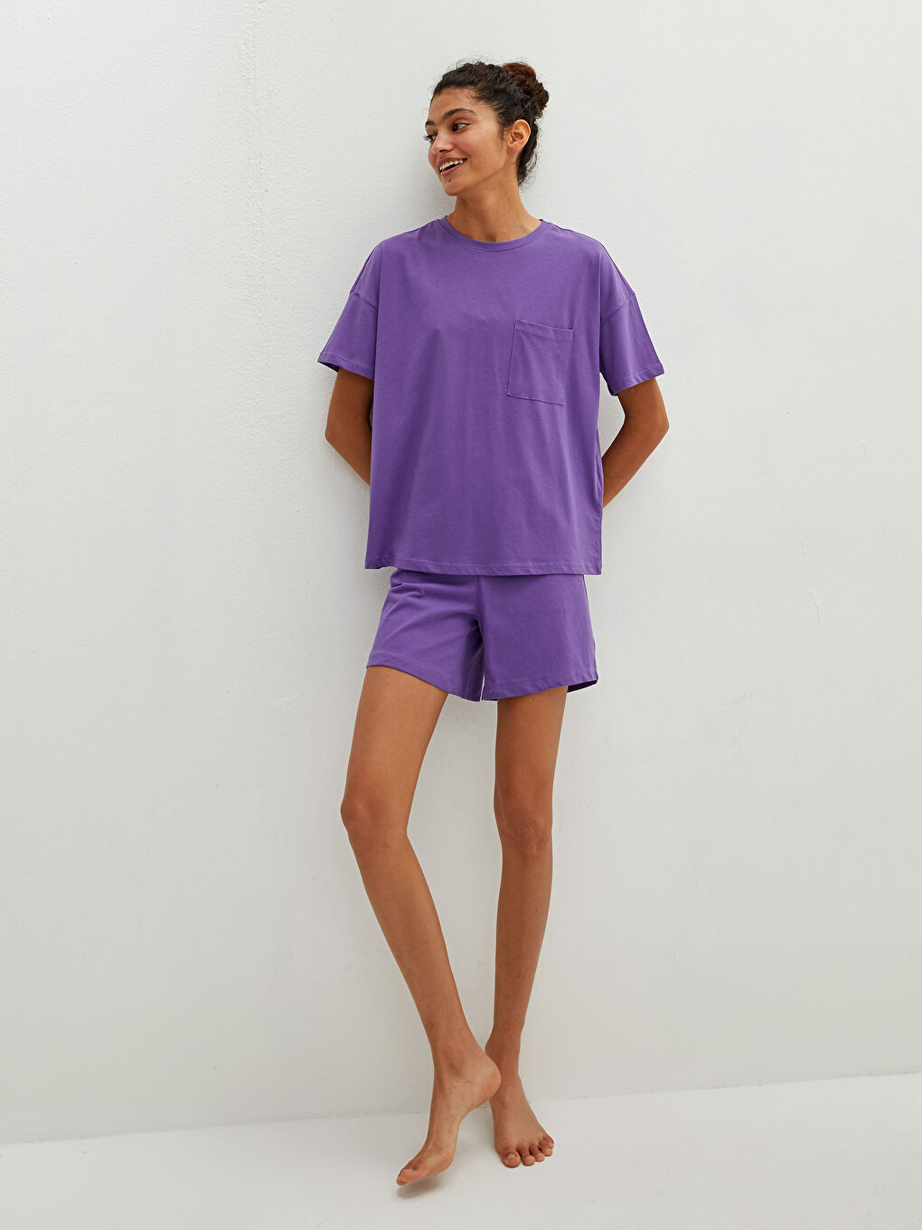 طقم بيجامة شورت قطن كم قصير ياقة دائرية سادة-3