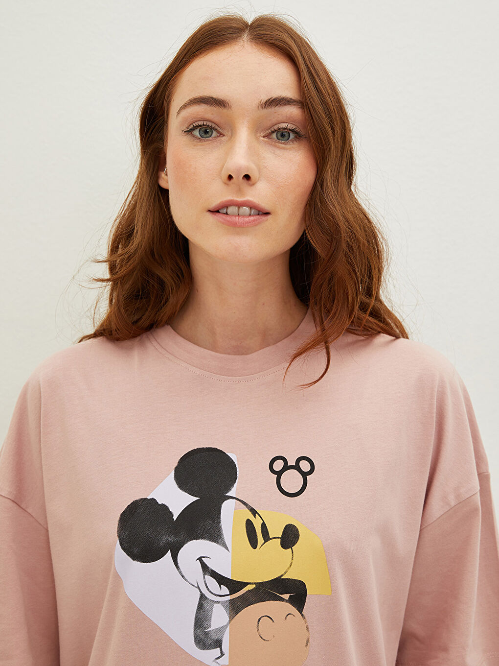 Pembe Bisiklet Yaka Mickey Mouse Baskılı Kısa Kollu Pamuklu Kadın Tunik-3