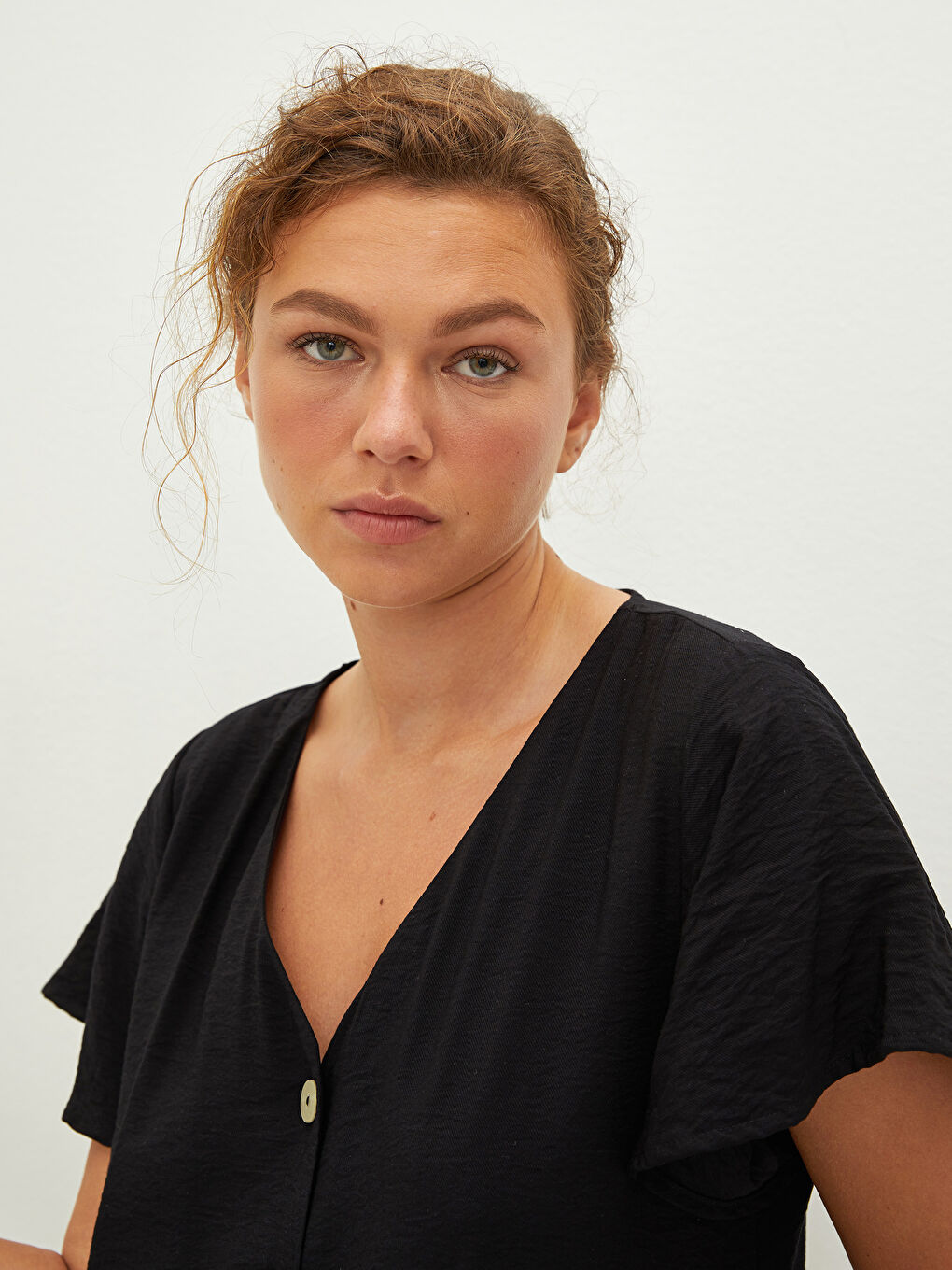 Siyah V Yaka Düz Kısa Kollu Kadın Elbise-2