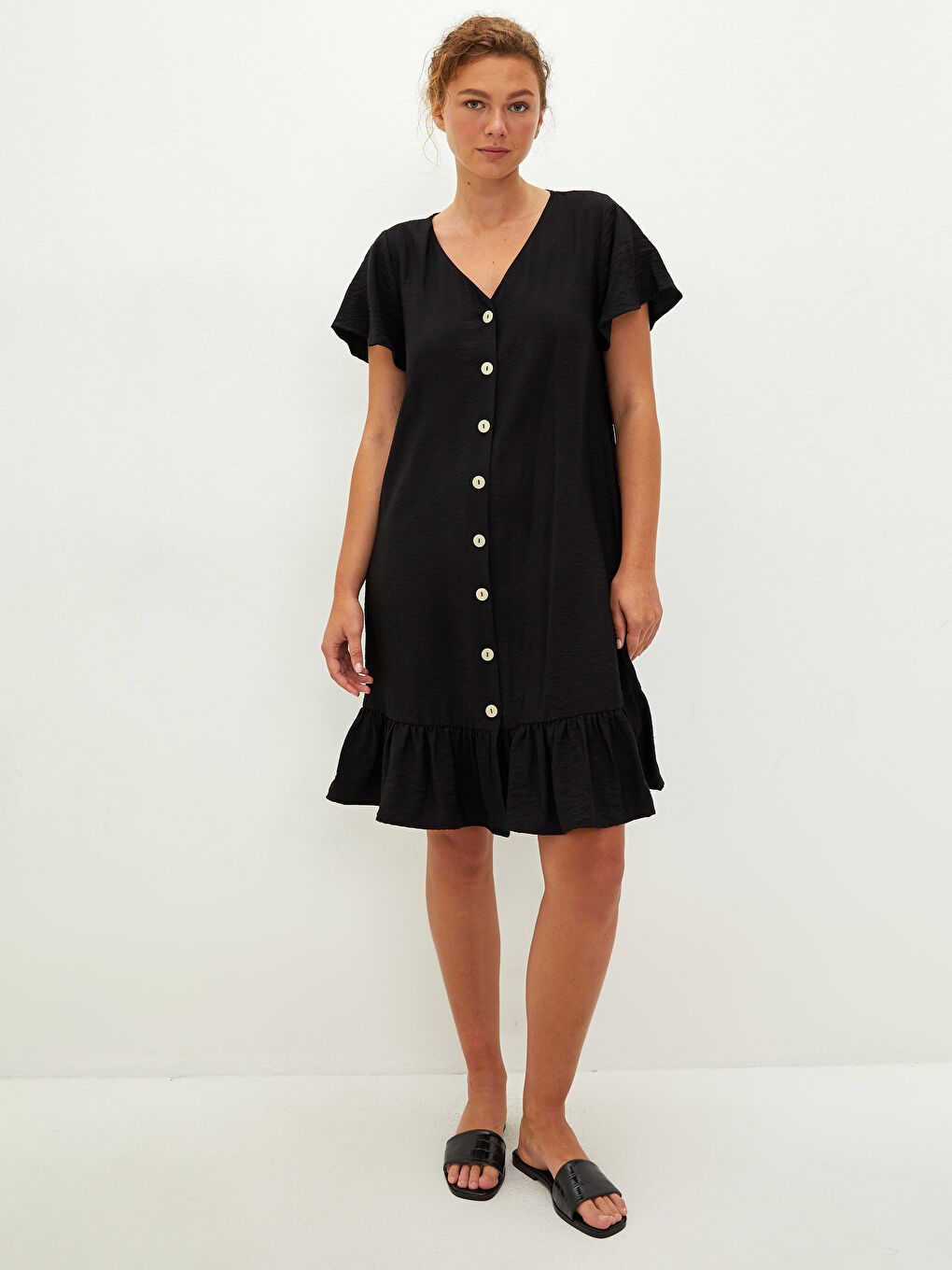 Siyah V Yaka Düz Kısa Kollu Kadın Elbise-3