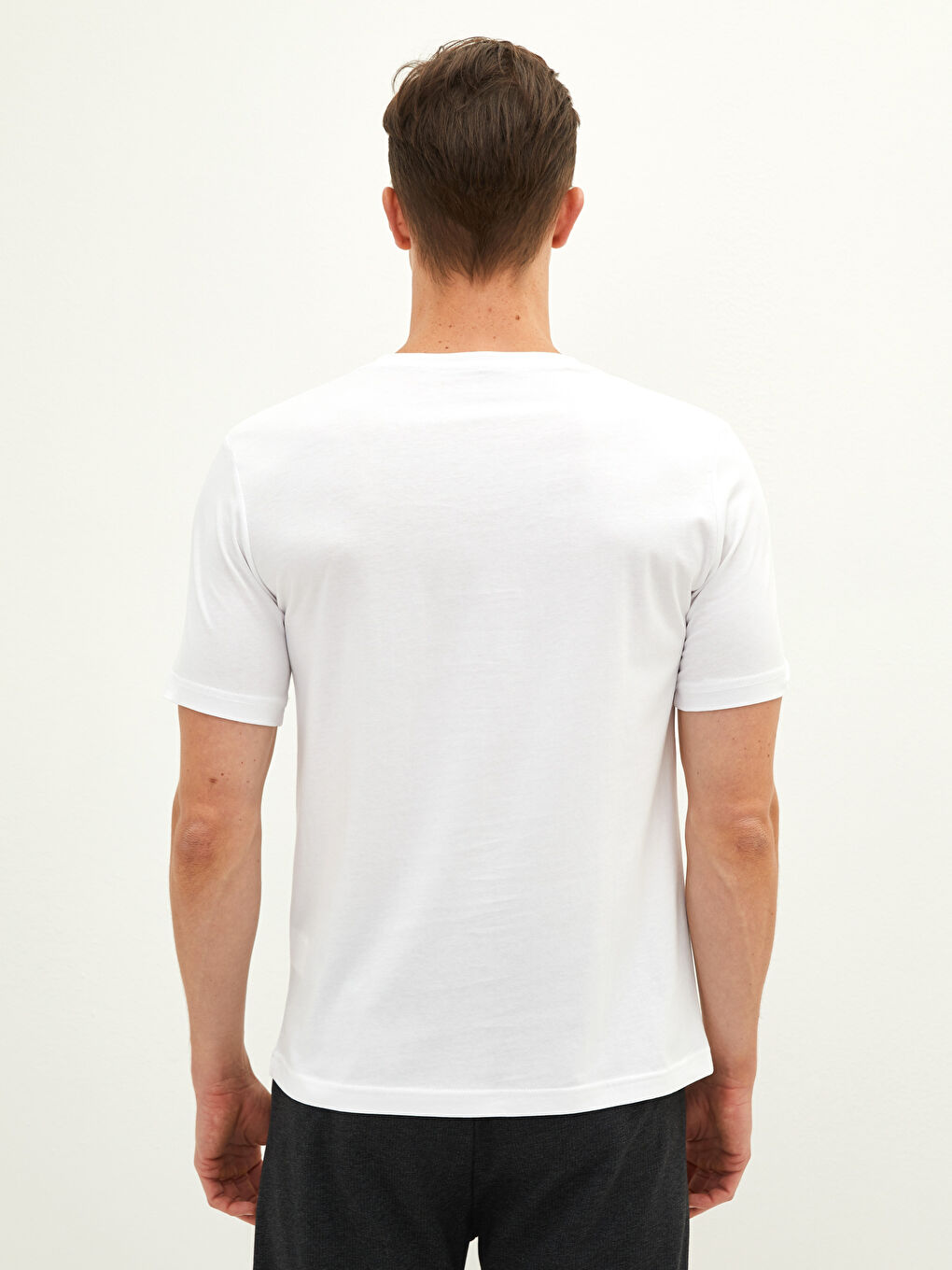 تيشيرت رجالي كم قصير ياقة دائرية قطن ممشط - عبوة من 3 قطع-2