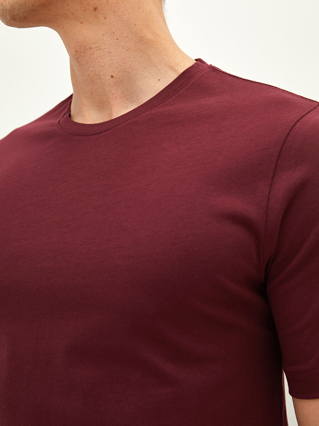 تيشيرت رجالي كم قصير ياقة دائرية قطن ممشط - عبوة من 3 قطع-10