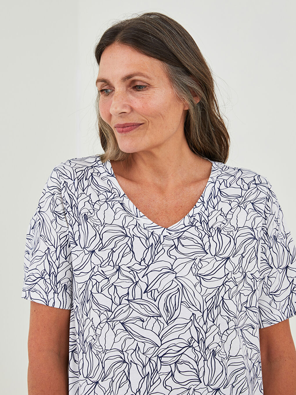 V-Neck Patterned Short Sleeve Cotton Women's T-Shirt-1