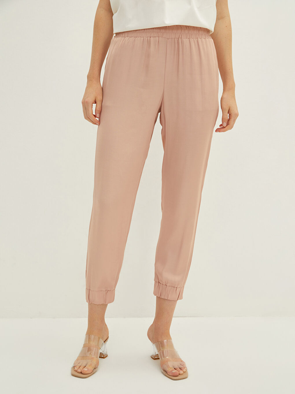 LCW Vision Elastic Waist Wide Fit Straight Pocket Detailed Viscose Women's Trousers -S1M079Z8-GSC