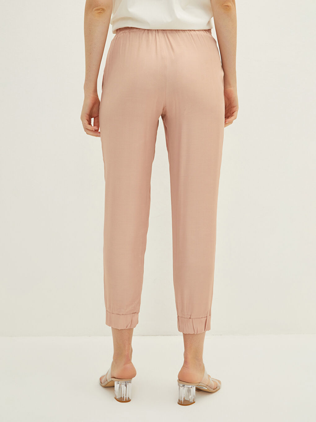 LCW Vision Elastic Waist Wide Fit Straight Pocket Detailed Viscose Women's Trousers -S1M079Z8-GSC