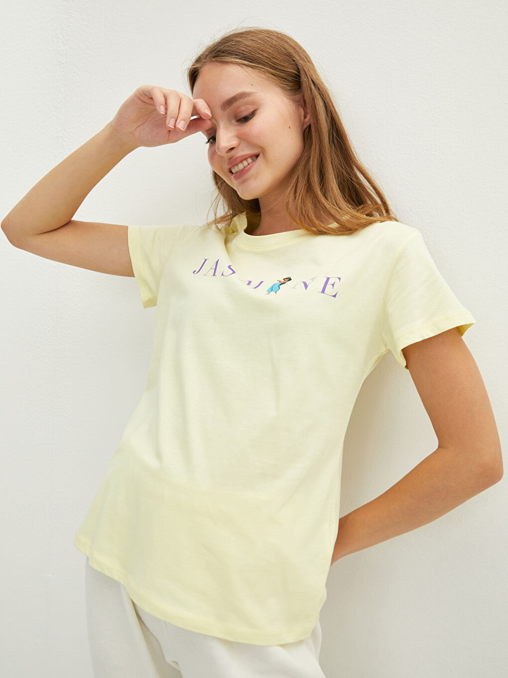 تيشيرت قطن كم قصير مطبوع بياقة دائرية للسيدات برسمة ياسمين-2