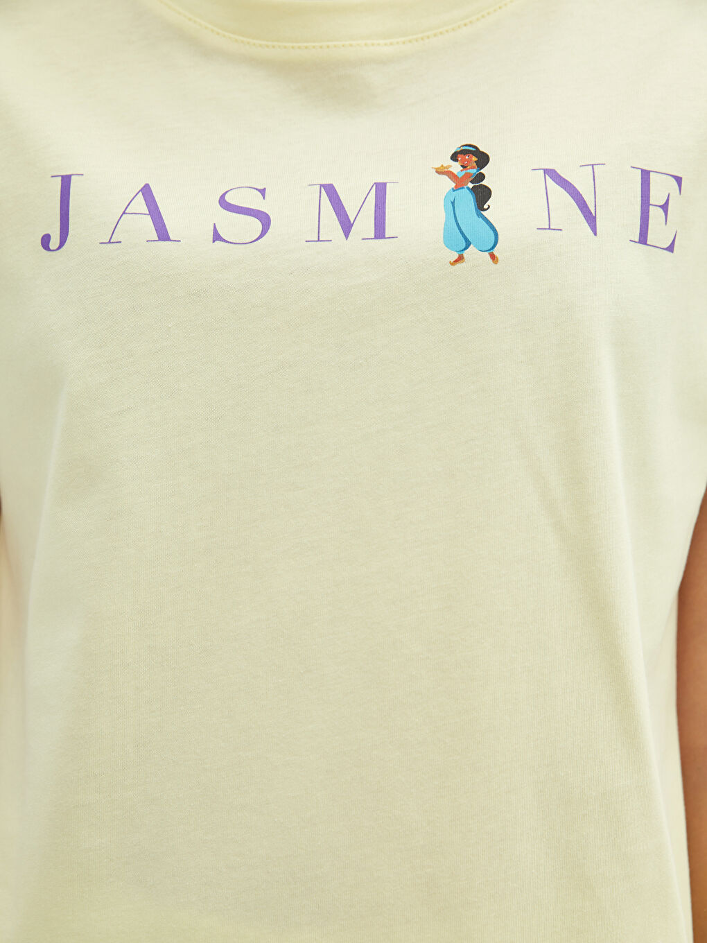 تيشيرت قطن كم قصير مطبوع بياقة دائرية للسيدات برسمة ياسمين-4