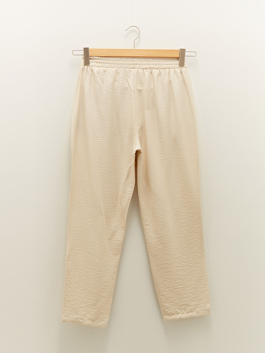 Bej Beli Lastikli Bol Fit Cep Detaylı Kadın Pantolon-5