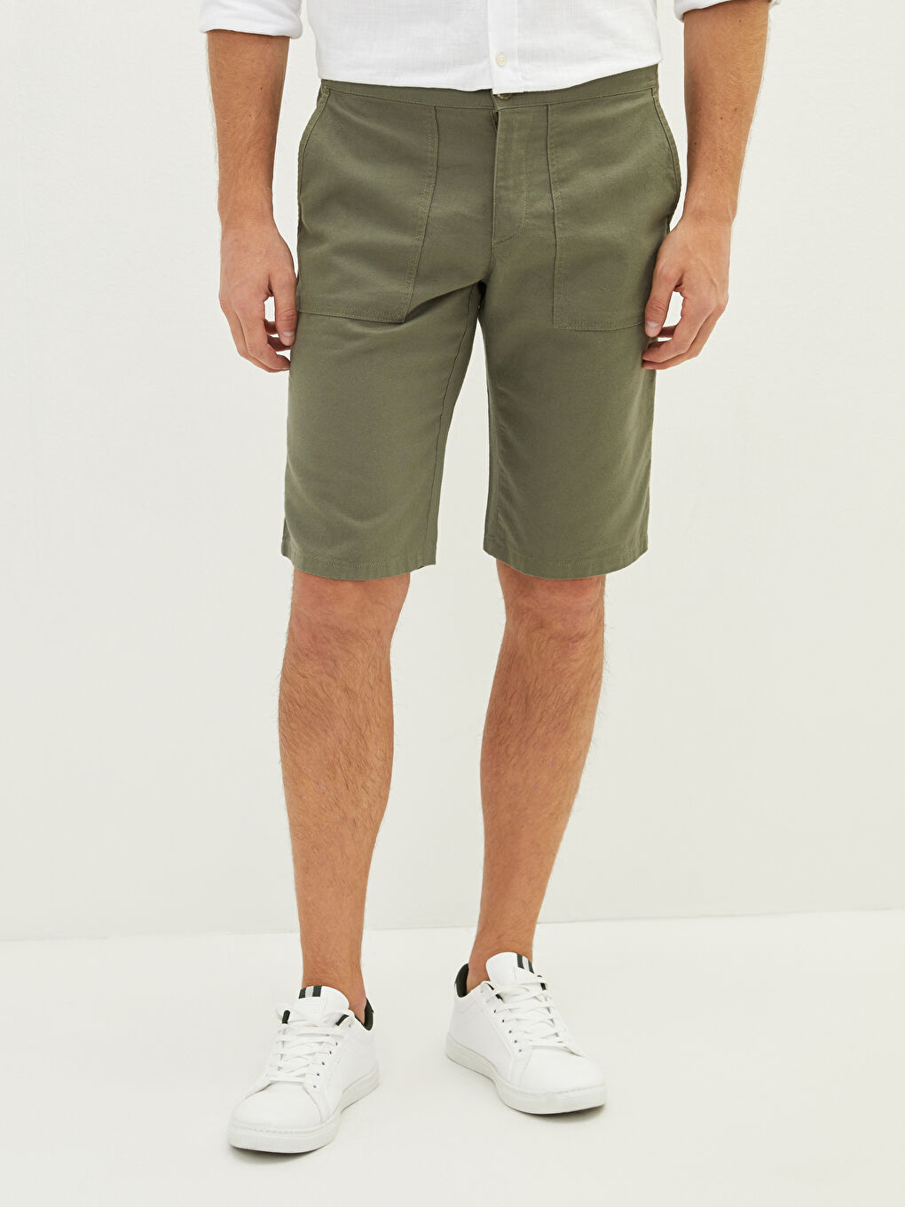 Haki Geniş Kalıp Erkek Şort-3